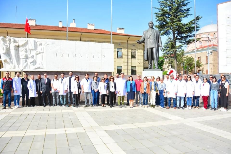 DÜNYA VETERİNER HEKİMLER GÜNÜ