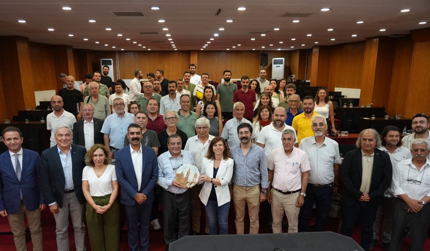 TMMOB HEYETİ OLARAK DİYARBAKIR BELEDİYESİNE DAYANIŞMA ZİYARETİNDE BULUNDUK