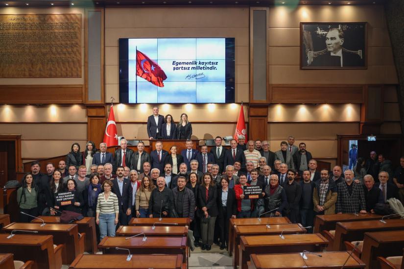 TMMOB HEYETİ, SARAÇHANE'YE DAYANIŞMA ZİYARETİNDE BULUNDU