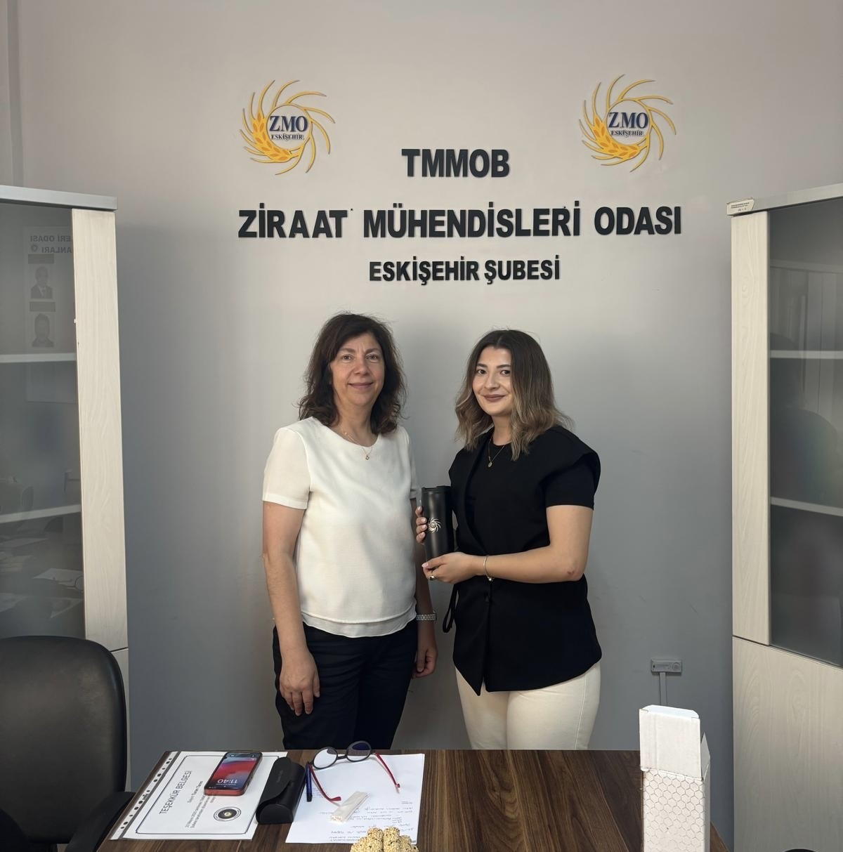 ŞUBE ÜYELERİMİZE HEDİYELERİN TAKDİMİ 