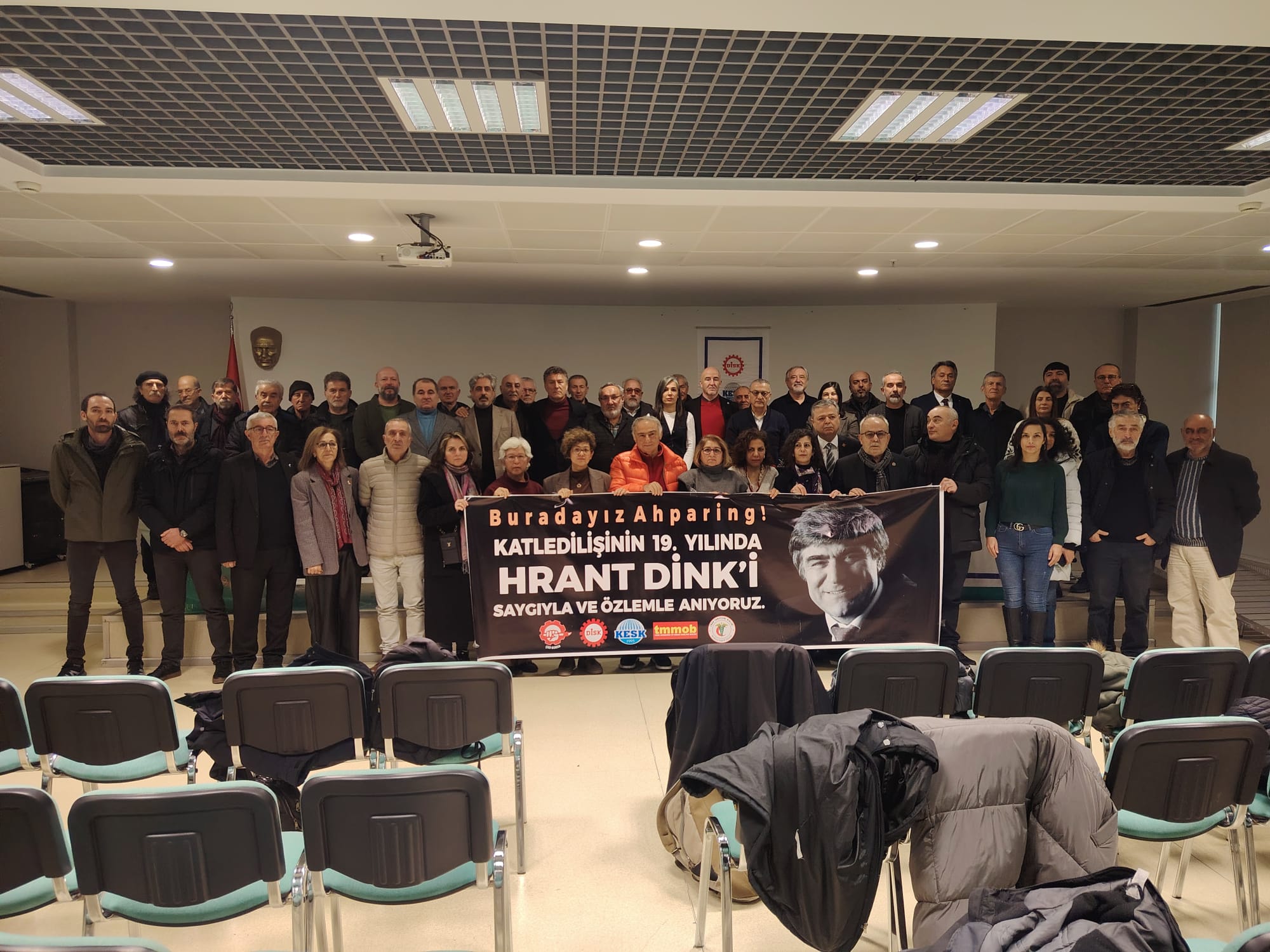 GAZETECİ HRANT DİNK'İN ÖLÜMÜNÜN ÜZERİNDEN 19 YIL GEÇTİ