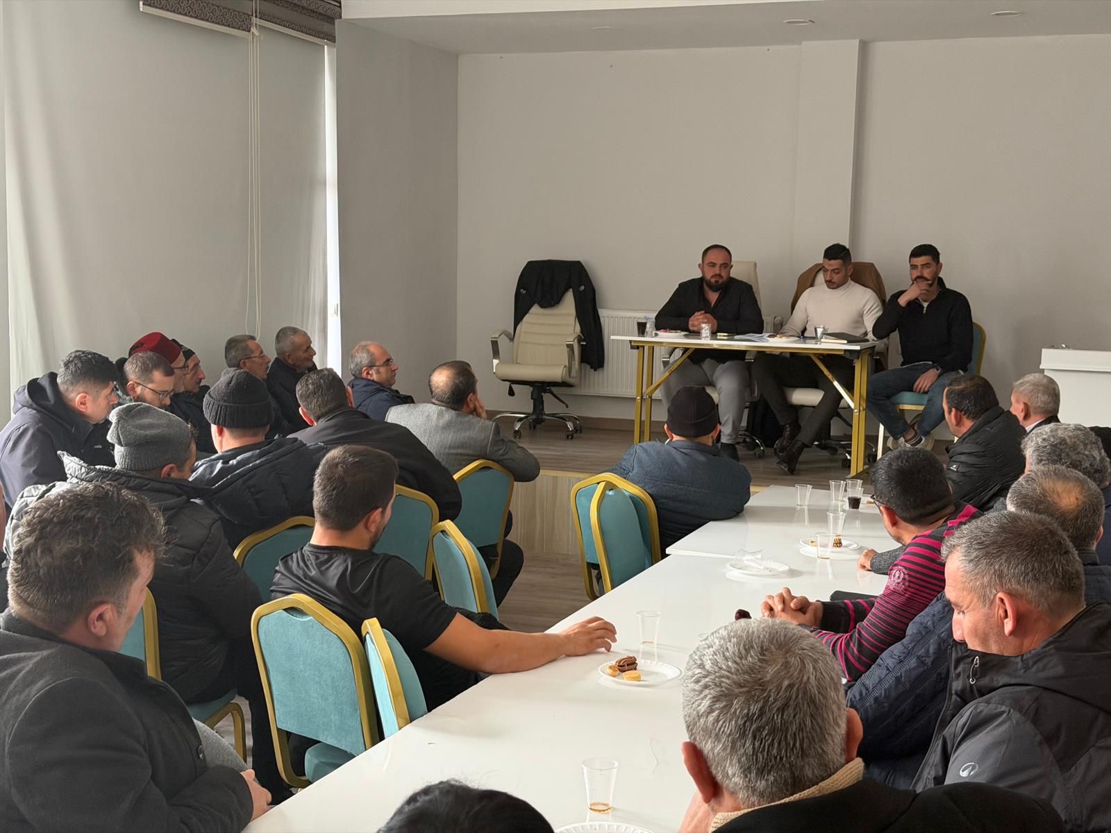  GÜNYÜZÜ İLÇESİNDE, TMMOB ZMO ESKİŞEHİR ŞUBESİ ÇİFTÇİ SEMİNERİ 