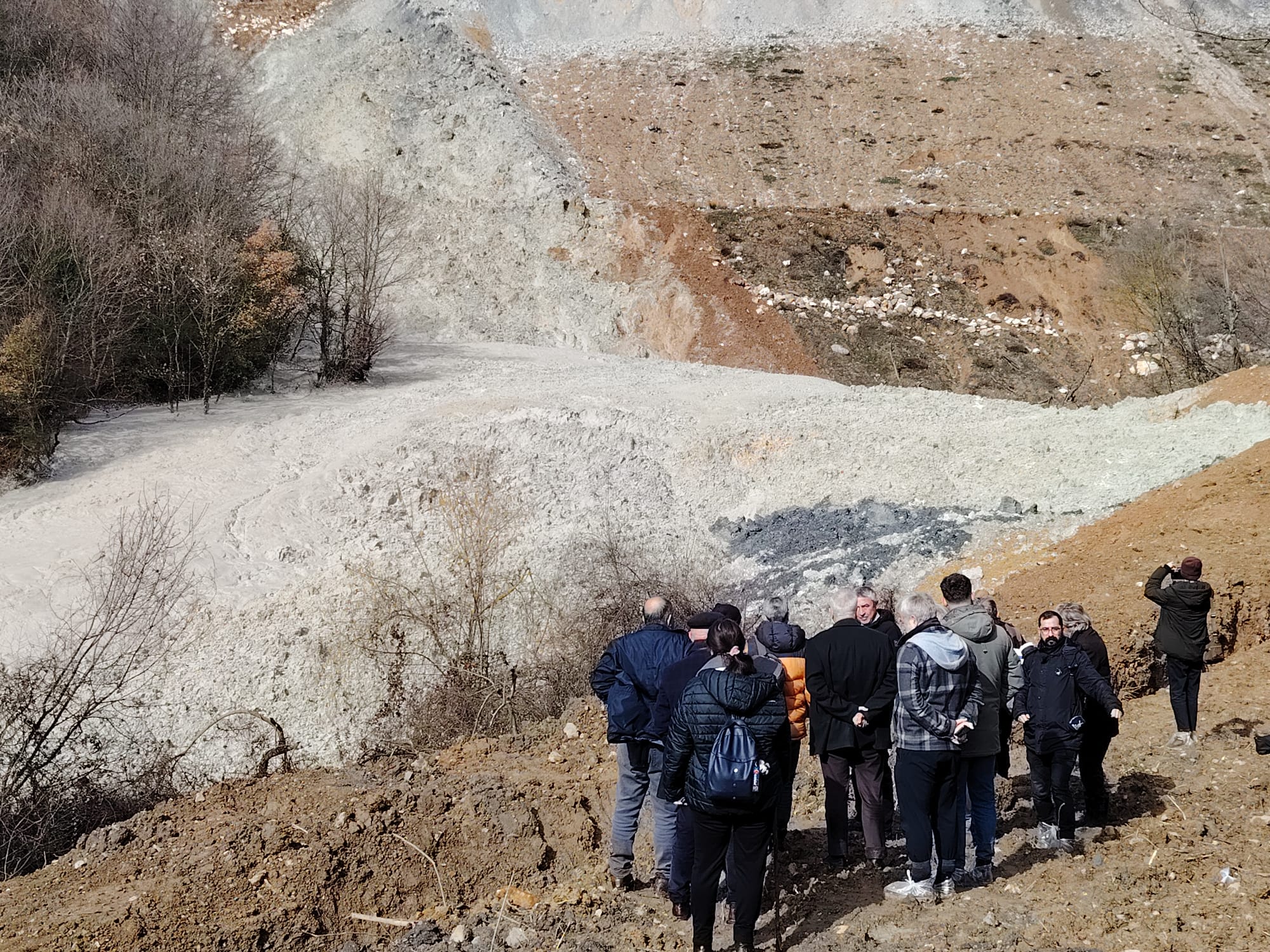 EVRENSEL GAZETESİ: KİRAZLIYAYLA'DA YAŞANAN 'İŞ KAZASI' DEĞİL; AÇIKÇA BİR ÇEVRE FELAKETİDİR - 04.02.2026