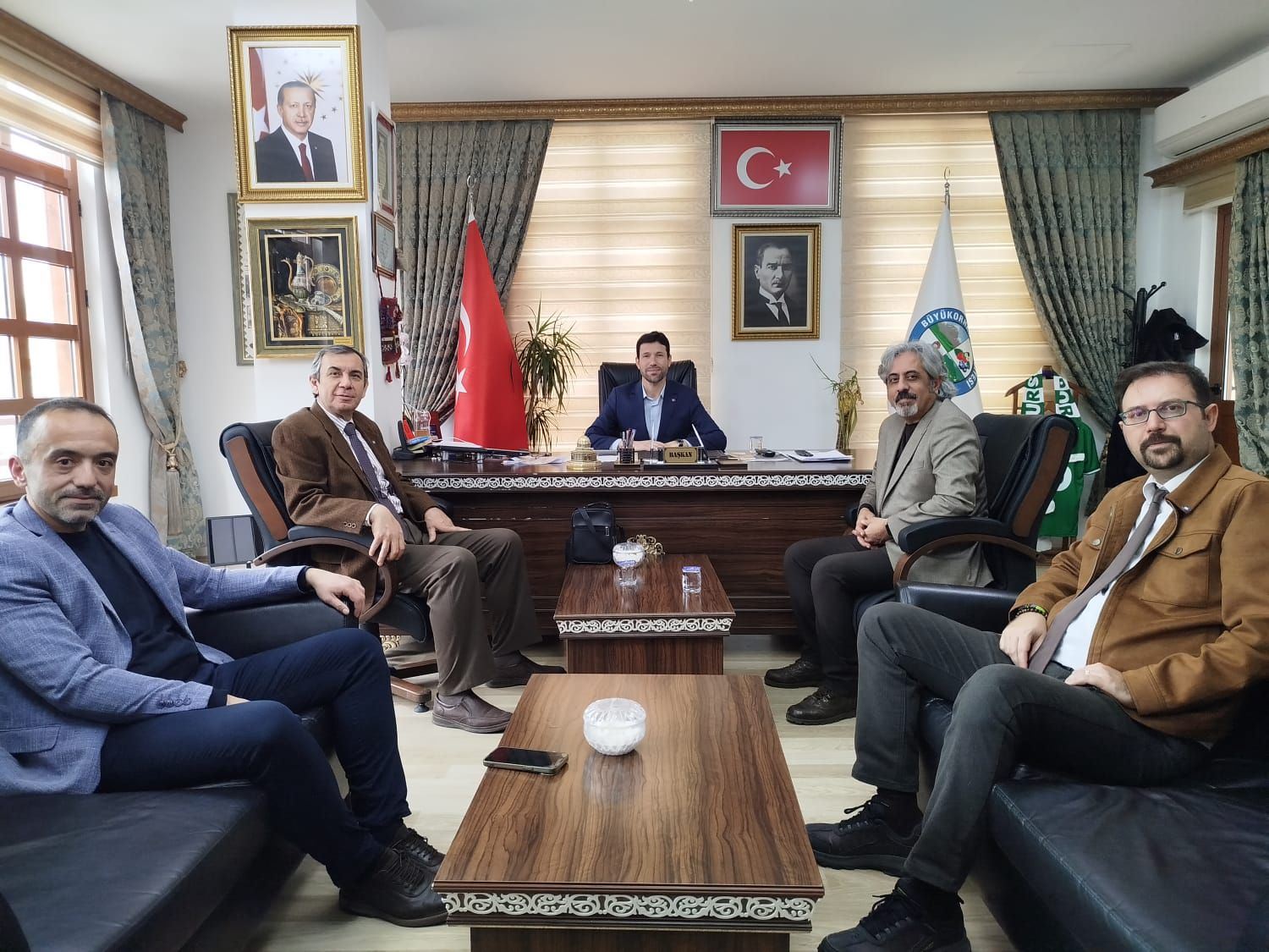 BÜYÜKORHAN BELEDİYE BAŞKANINI MAKAMINDA ZİYARET ETTİK