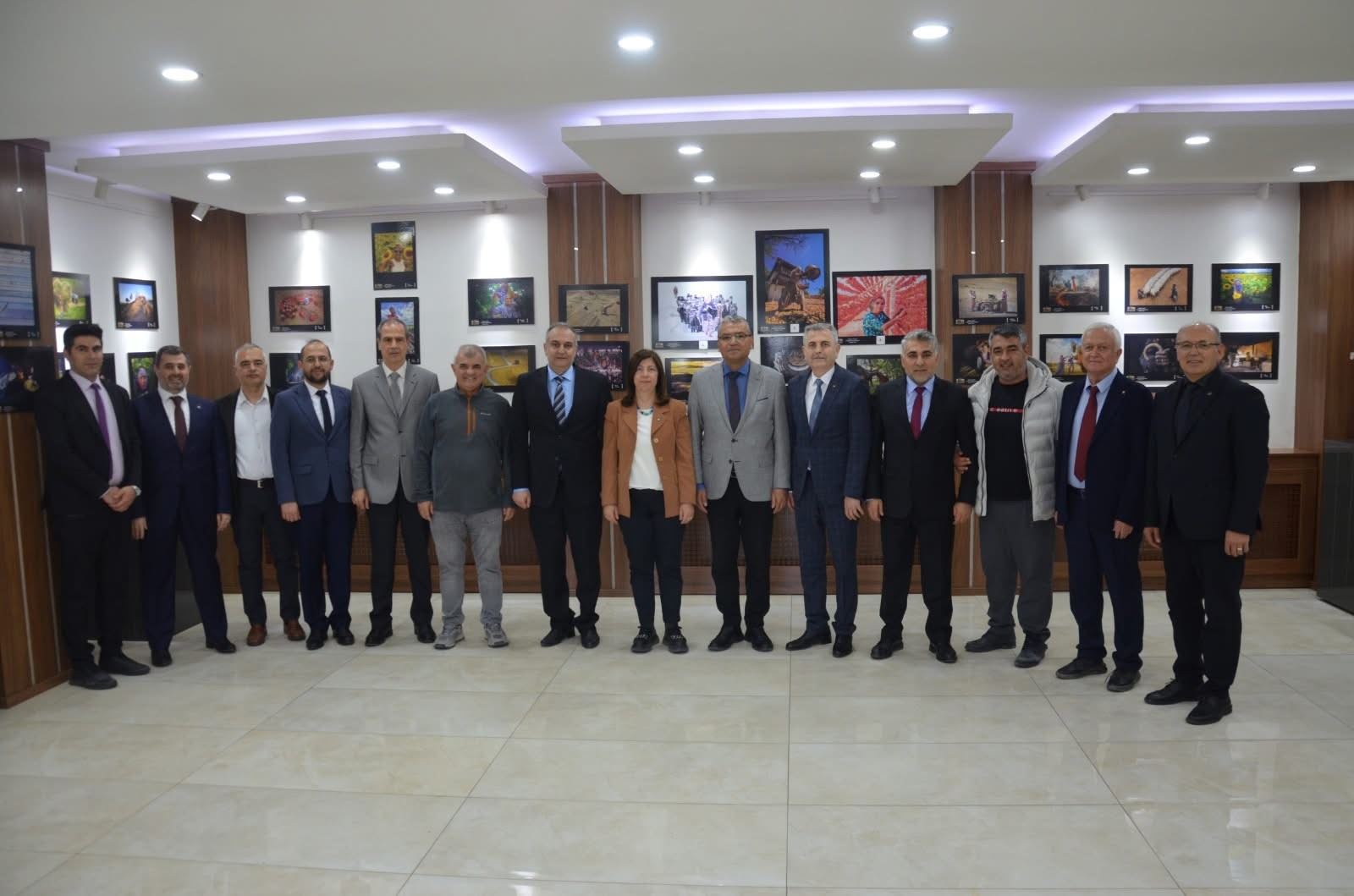 TİCARET BORSASI’NDA GERÇEKLEŞTİRİLEN TARIM VE SU PANELİ