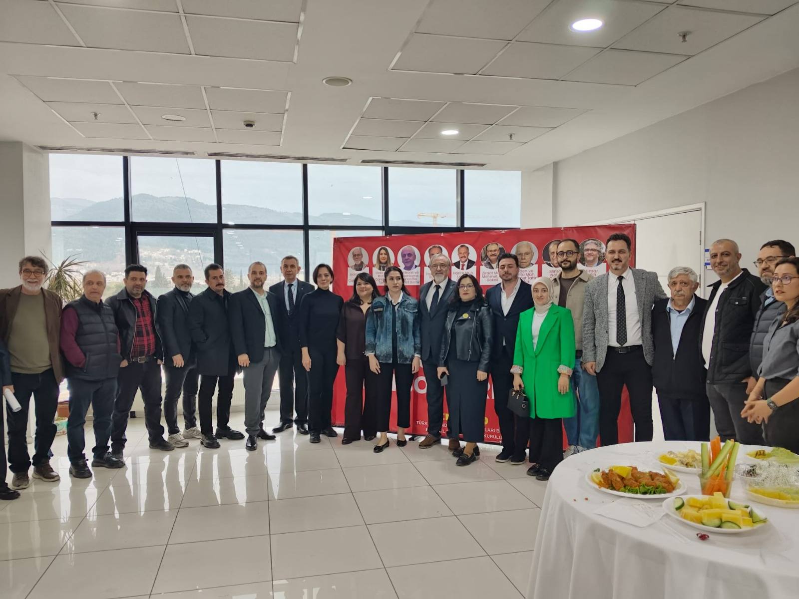 TMMOB BURSA İL KOORDİNASYON KURULU 36. GELENEKSEL FUTBOL TURNUVASI’NIN AÇILIŞ KOKTEYLİNE KATILDIK   