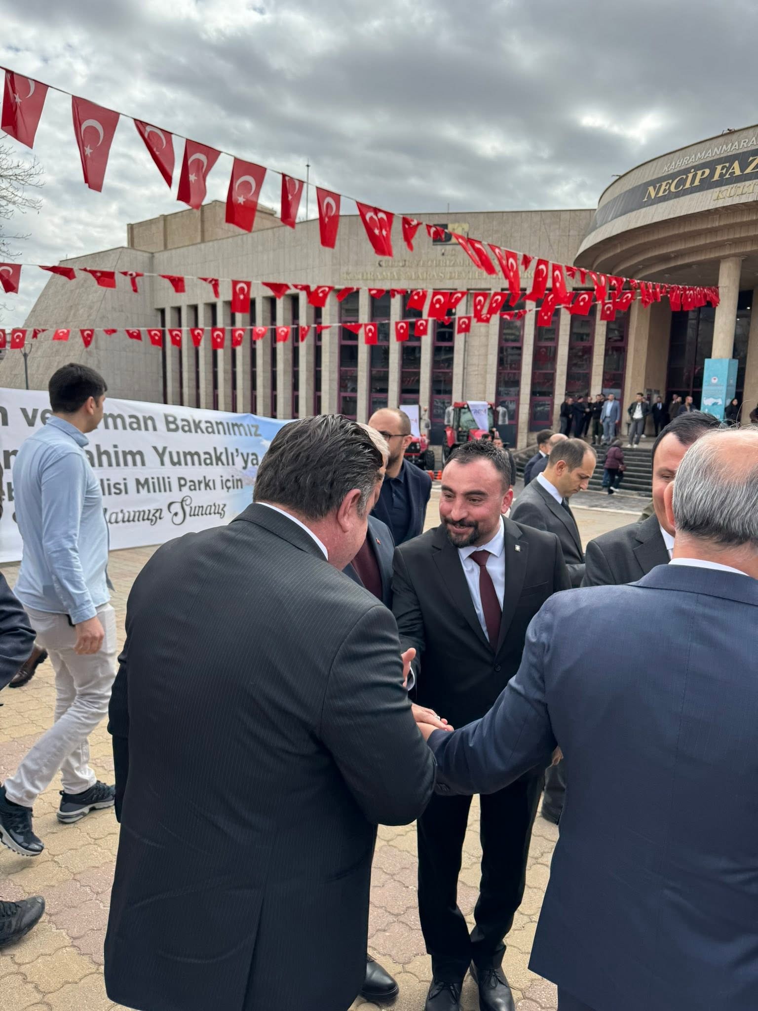 KAHRAMANMARAŞ’A GELEN TARIM VE ORMAN BAKANIMIZ SAYIN İBRAHİM YUMAKLI’YI ZMO KAHRAMANMARAŞ ŞUBESİ OLARAK KARŞILADIK.