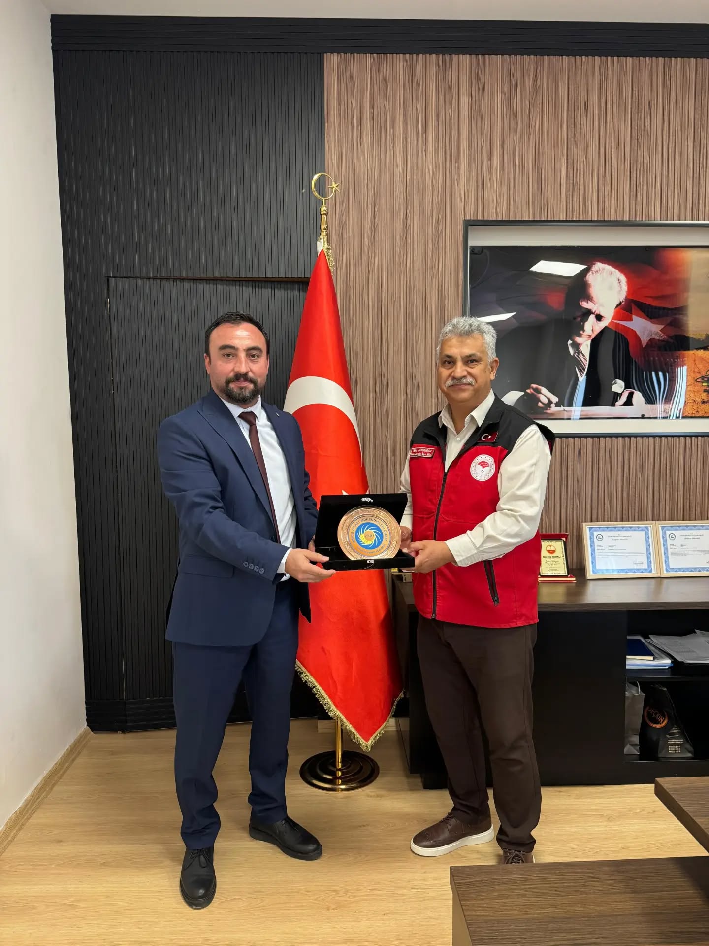 DULKADİROĞLU İLÇE TARIM VE ORMAN MÜDÜRÜ SAYIN TALİP KORKMAZ’I ZİYARET ETTİK.