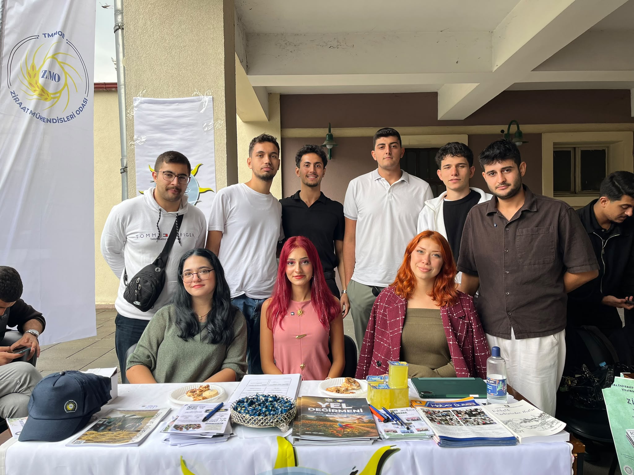 ZMO-GENÇ, AÜZF UYUM HAFTASI’NDA TANITIM STANDI AÇTI