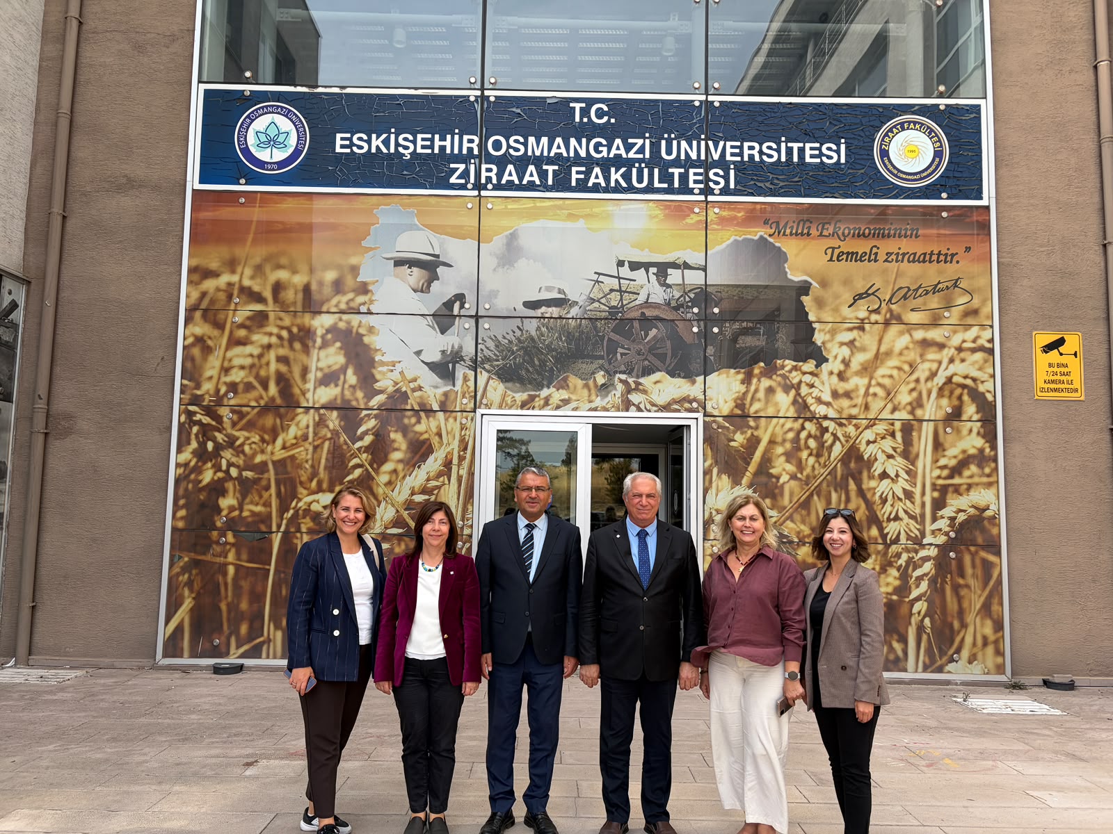ESOGÜ ZİRAAT FAKÜLTESİ DEKANI PROF. DR. ONUR KOYUNCU’YU ZİYARET ETTİK