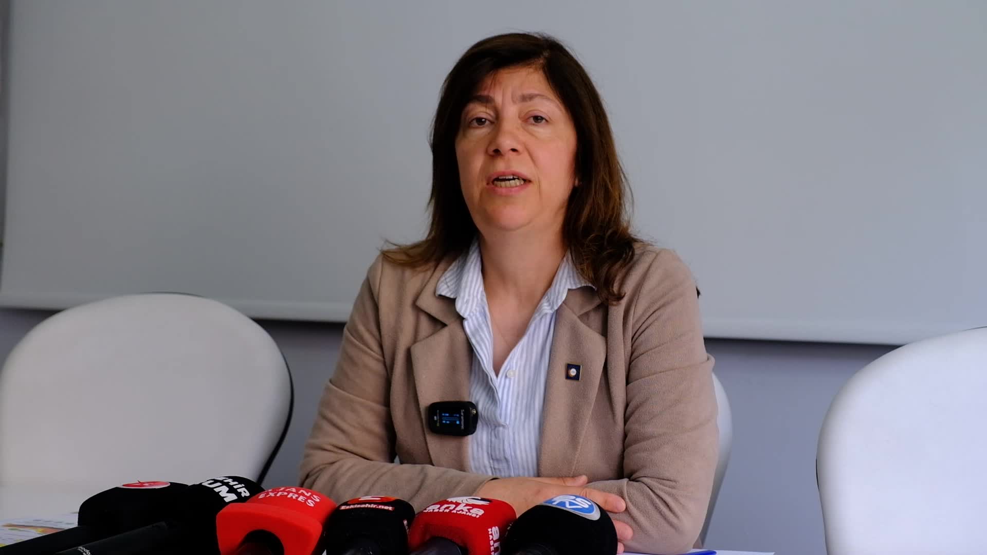 ANKA HABER AJANSI: ZMO ESKİŞEHİR ŞUBE BAŞKANI GÜDER: ESKİŞEHİR’İN SU KISITI OLAN ALTI İLÇESİNDE OBRUKLAR OLUŞMAYA BAŞLADI - 18 TEMMUZ 2025