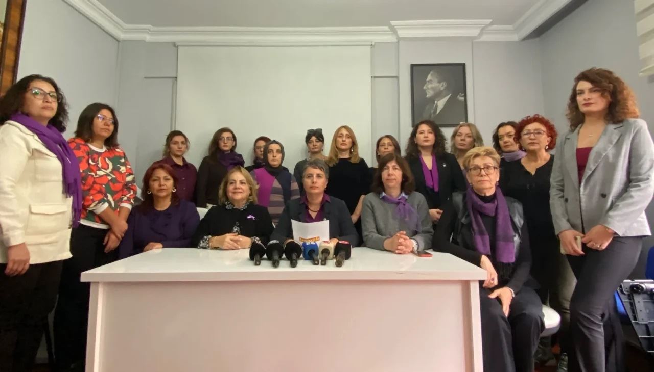 ESKİŞEHİR DURUM: TMMOB ESKİŞEHİR’DEN “ŞİDDETE KARŞI BİRLİKTE MÜCADELE” MESAJI-24 KASIM 2025