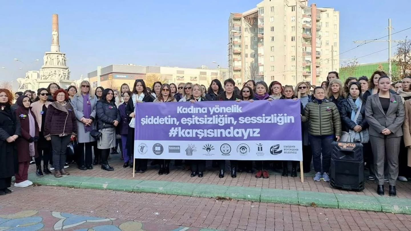 KADINA ŞİDDETLE MÜCADELE GÜNÜ