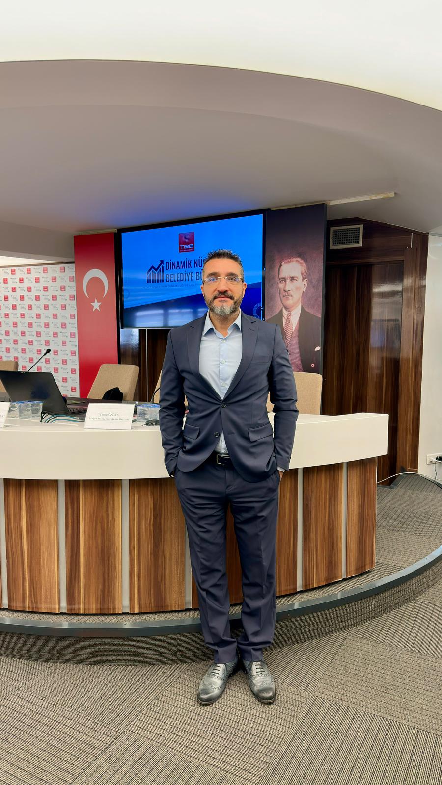 “BELEDİYE GELİRLERİNİN DİNAMİK NÜFUSA GÖRE YENİDEN KURGULANMASI: ADİL VE SÜRDÜRÜLEBİLİR FİNANSMAN MODELİ ARAYIŞI” ÇALIŞTAYINA KATILDIK