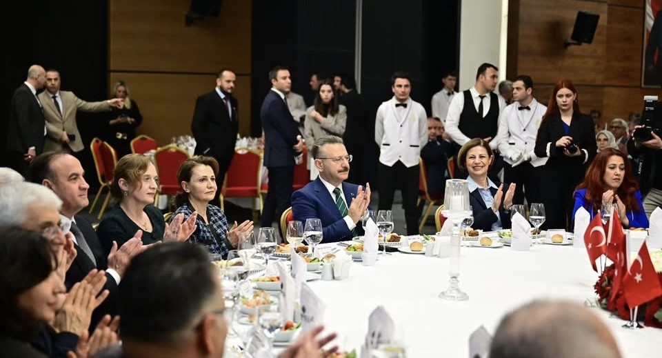 10 OCAK 2026 VALİ HÜSEYİN AKSOY VE EŞİ HÜLYA AKSOY ADINA DÜZENLENEN VEDA YEMEĞİNE YK OLARAK KATILIM