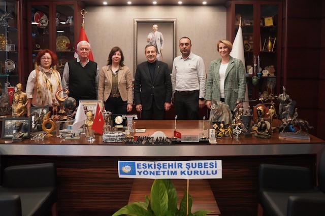 TEPEBAŞI BELEDİYE BAŞKANI ZİYARETİ 