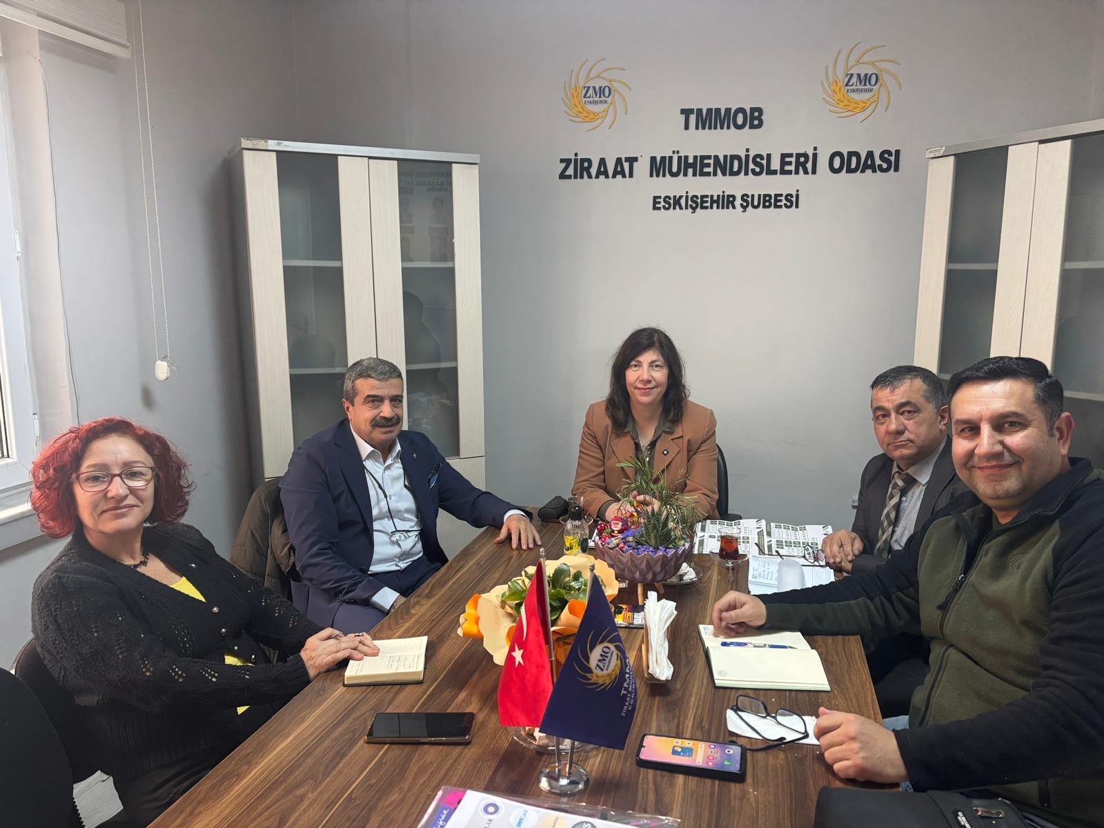TEMA VAKFI, ORMANCILAR DERNEĞİ İLK TEMSİLCİLERİ VE DR. NEJAT ÇELİK İLE YENİ PROJELERE HAZIRLIK TOPLANTISI