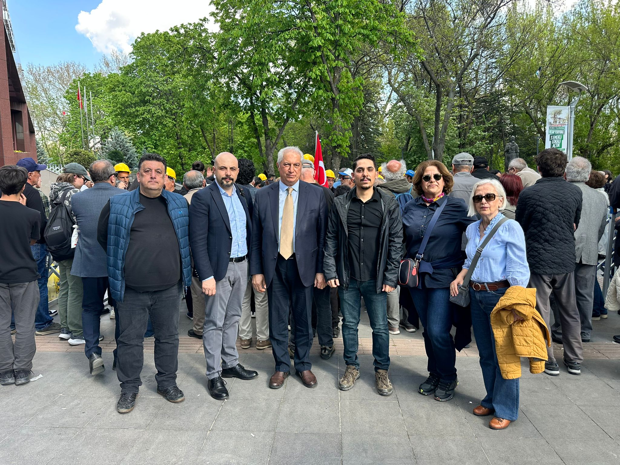 YÖNETİM KURULU OLARAK MADENCİ DİRENİŞİNE DESTEK ZİYARETİ GERÇEKLEŞTİRDİK