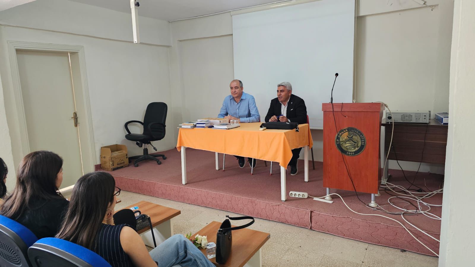 ŞIRNAK ÜNİVERSİTESİ ZİRAAT FAKÜLTESİ ÖĞRENCİLERİ İLE TOPLANTI