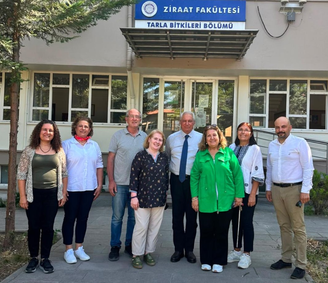 ANKARA ÜNİVERSİTESİ ZİRAAT FAKÜLTESİ TARLA BİTKİLERİ BÖLÜMÜ’NÜ ZİYARET ETTİK