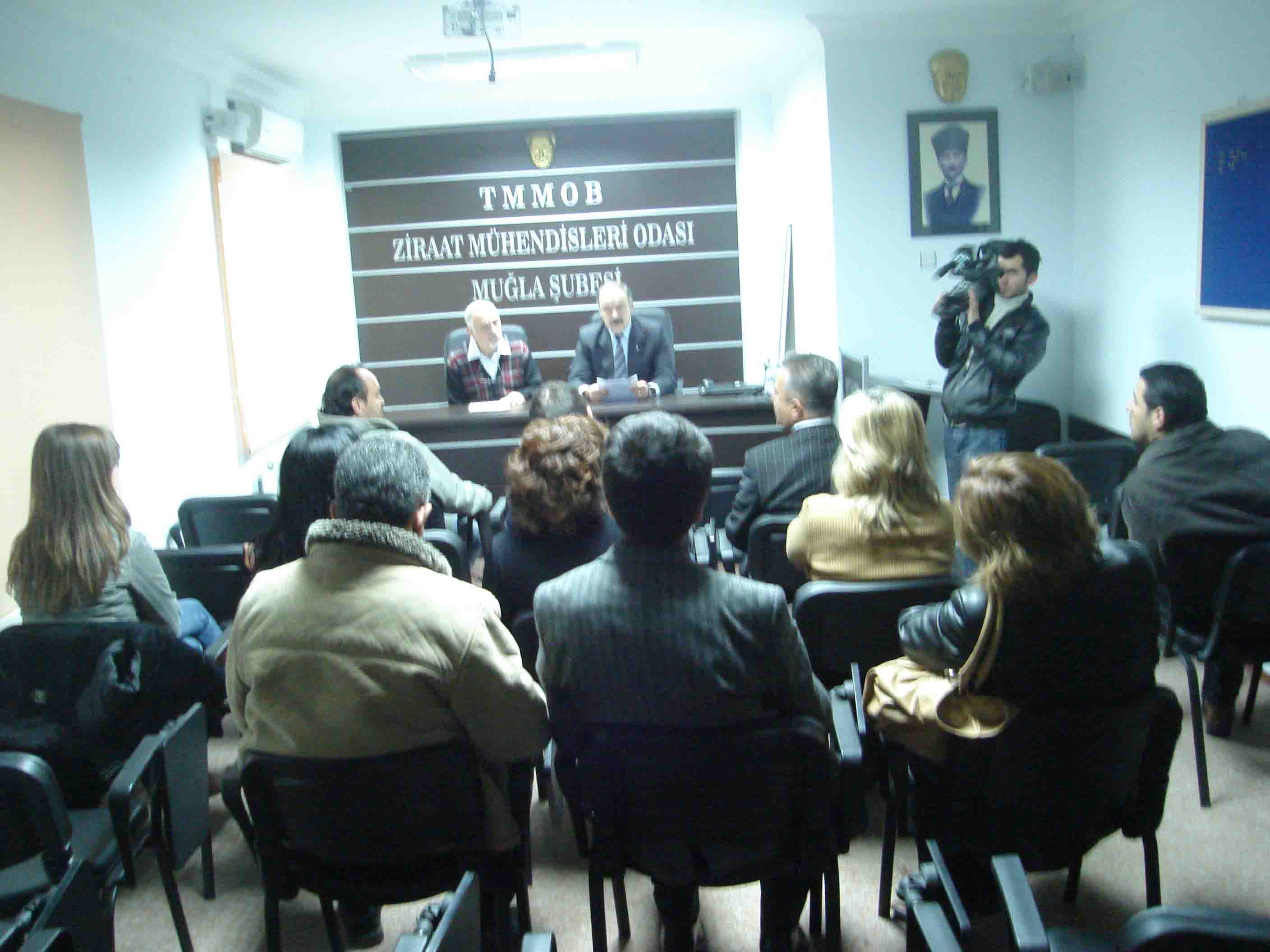 HALK SAĞLIĞI TEHDİT ALTINDA, İŞSİZLİK ARTIYOR