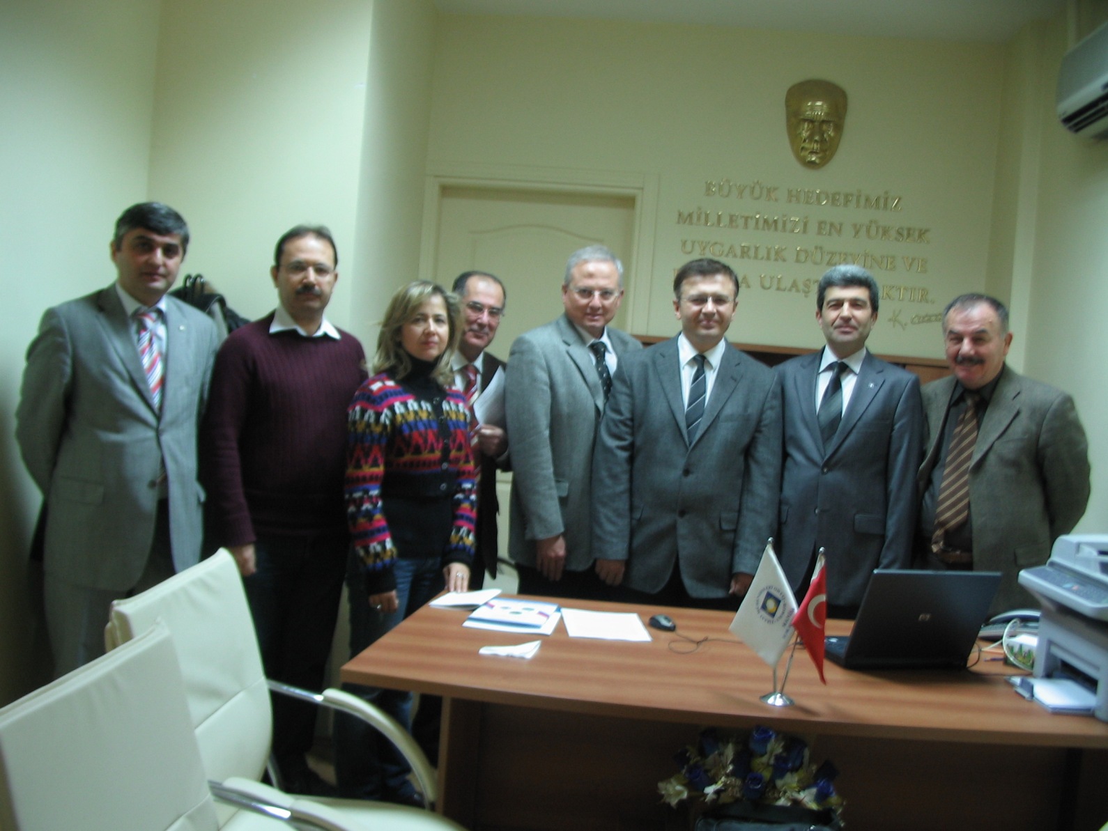 HALK SAĞLIĞI TEHDİT ALTINDA, İŞSİZLİK ARTIYOR; ÇÖZÜM DEĞİL SORUN ÜRETİLİYOR