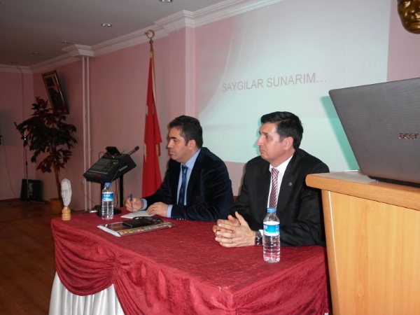 KIRKLARELİ`NDE İKİLİ KONFERANS