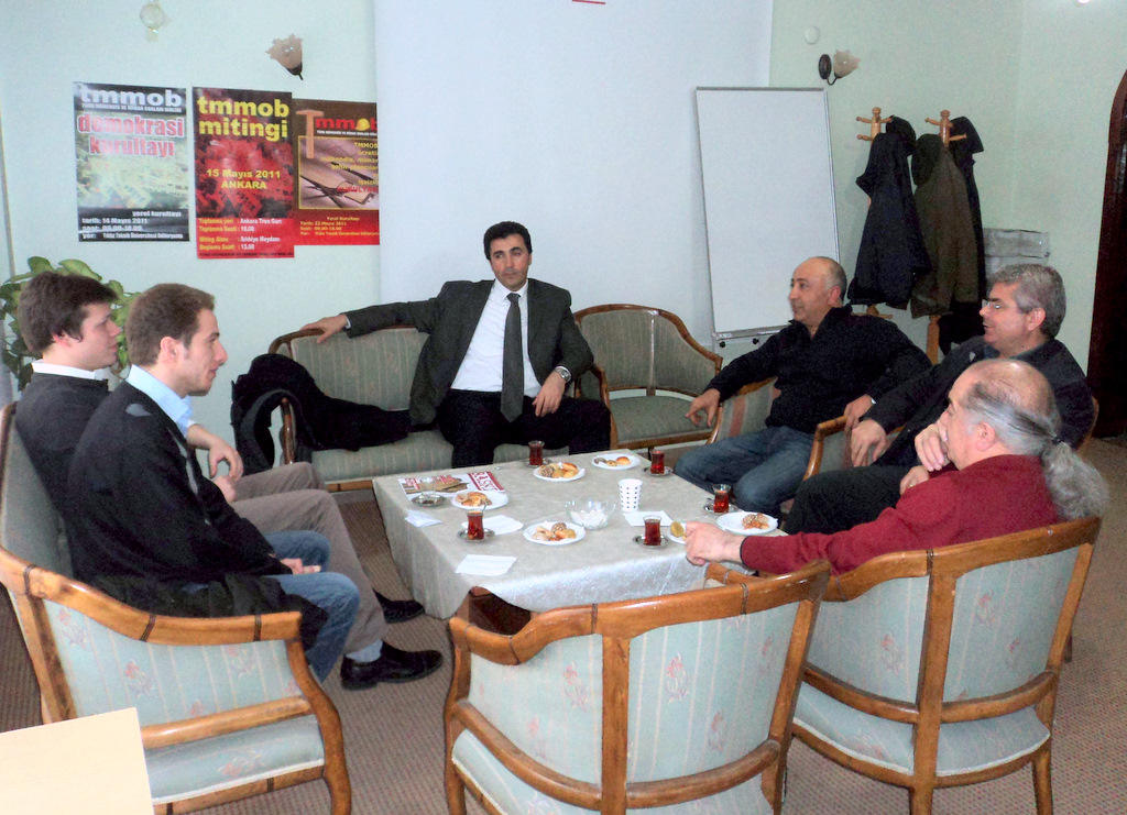 CHP KADIKÖY GENÇLİK KOLUNDAN ZİYARET
