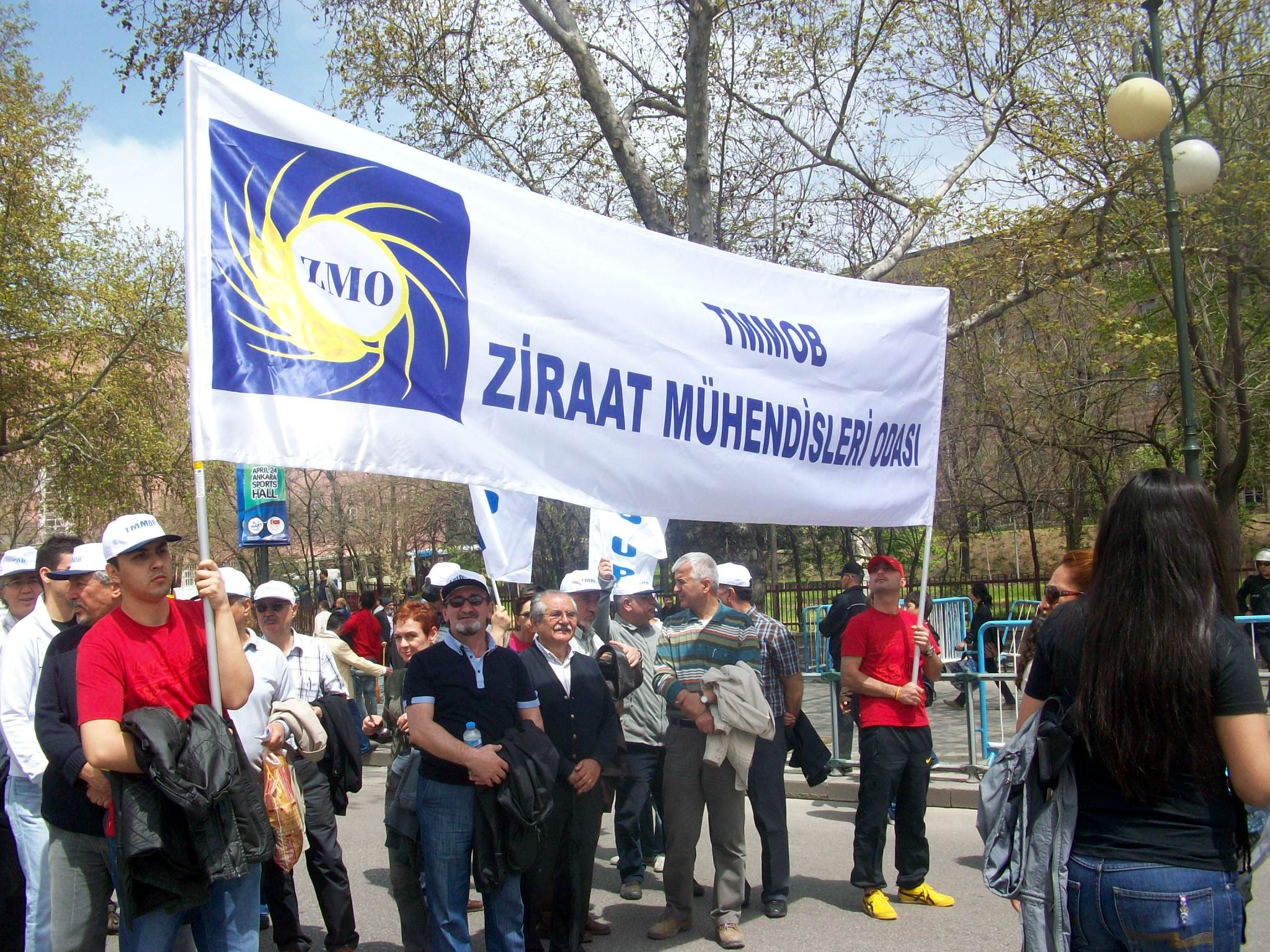 1 MAYIS`I KUTLADIK