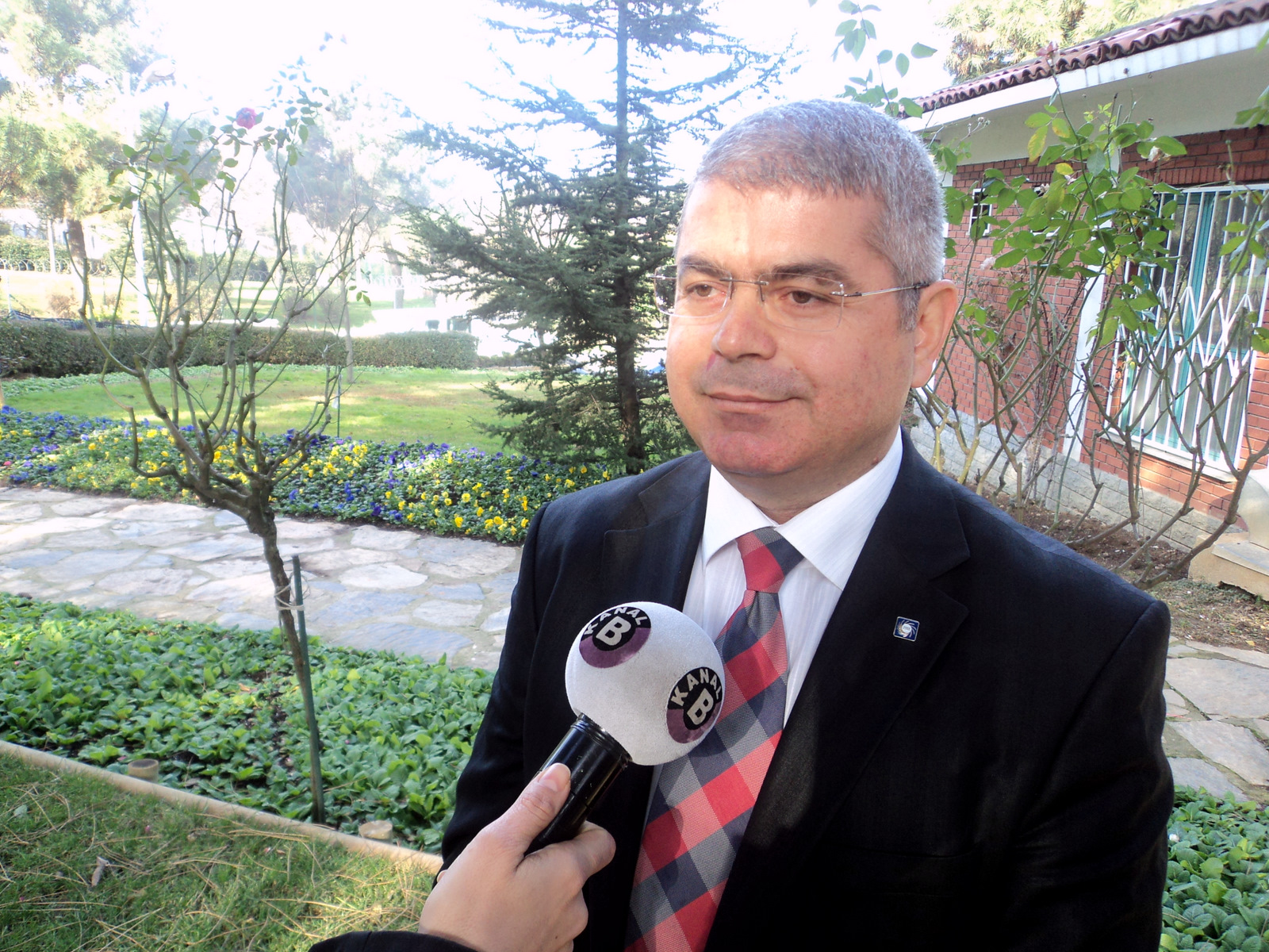 KANAL B VE RADYO BOX YAYINI