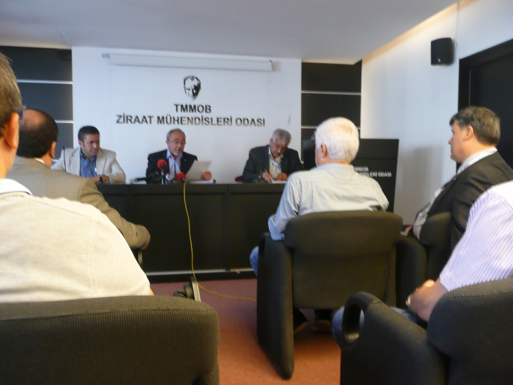 BASIN AÇIKLAMASI:BİTKİ KORUMA ÜRÜNLERİ ECZANELERDE SATILAMAZ 