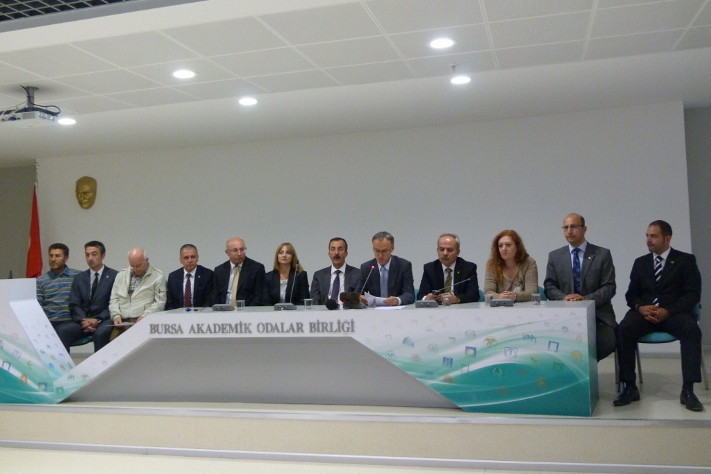 AKADEMİK ODALAR TARAFINDAN BURSA`DA YAŞANAN OLAYLARLA İLGİLİ ORTAK BASIN AÇIKLAMASI DÜZENLENDİ