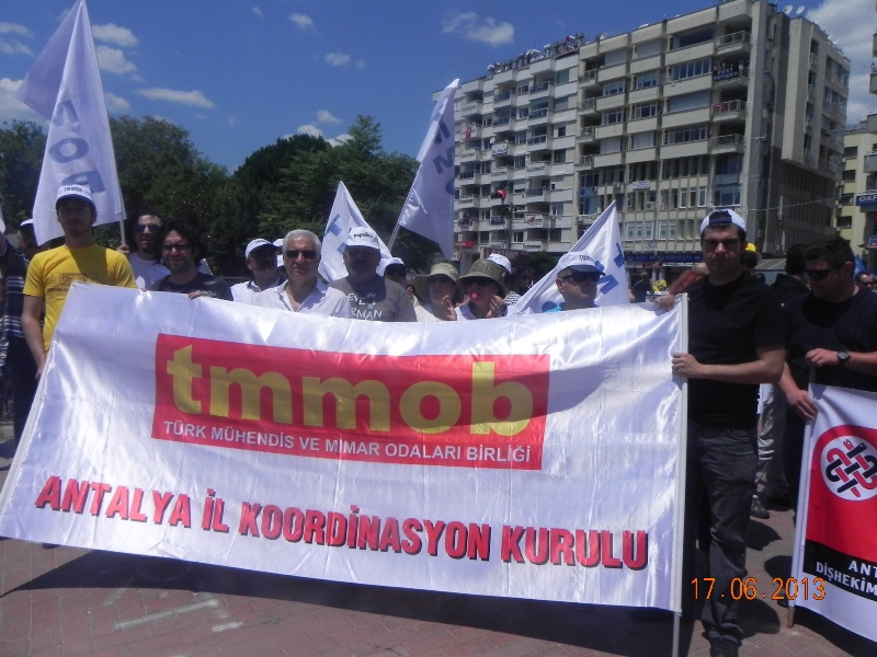 KESK,DİSK,TMMOB,TTB,TDHB TARAFINDAN YURT GENELİNDE DÜZENLENEN İŞ BIRAKMA EYLEMİNE DESTEK VERDİK.