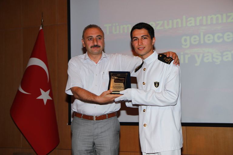 KTÜ SÜRMENE DENİZ BİLİMLERİ FAKÜLTESİ 2013 YILI MEZUNİYET TÖRENİNE KATILDIK