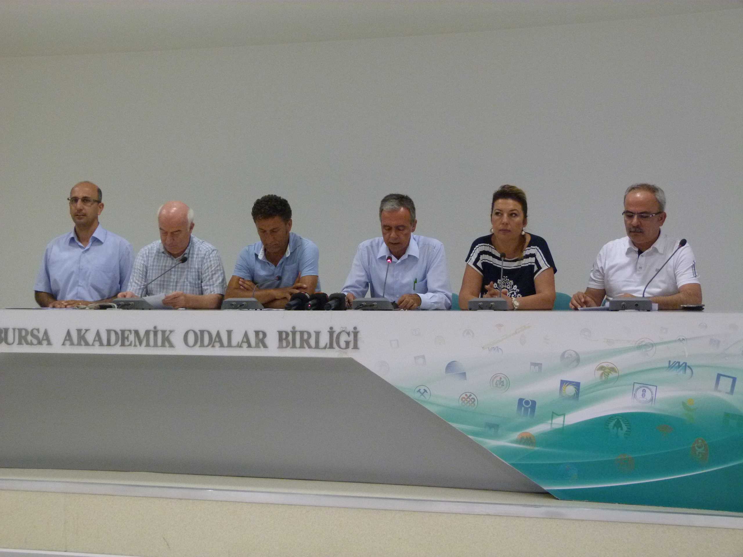 MÜHENDİSLİK, MİMARLIK, ŞEHİR PLANCILIĞI MESLEĞİ VE TMMOB ÖRGÜTLÜLÜĞÜ AKP‘NİN TORBASINA SIĞMAZ, SIĞMAYACAKTIR!