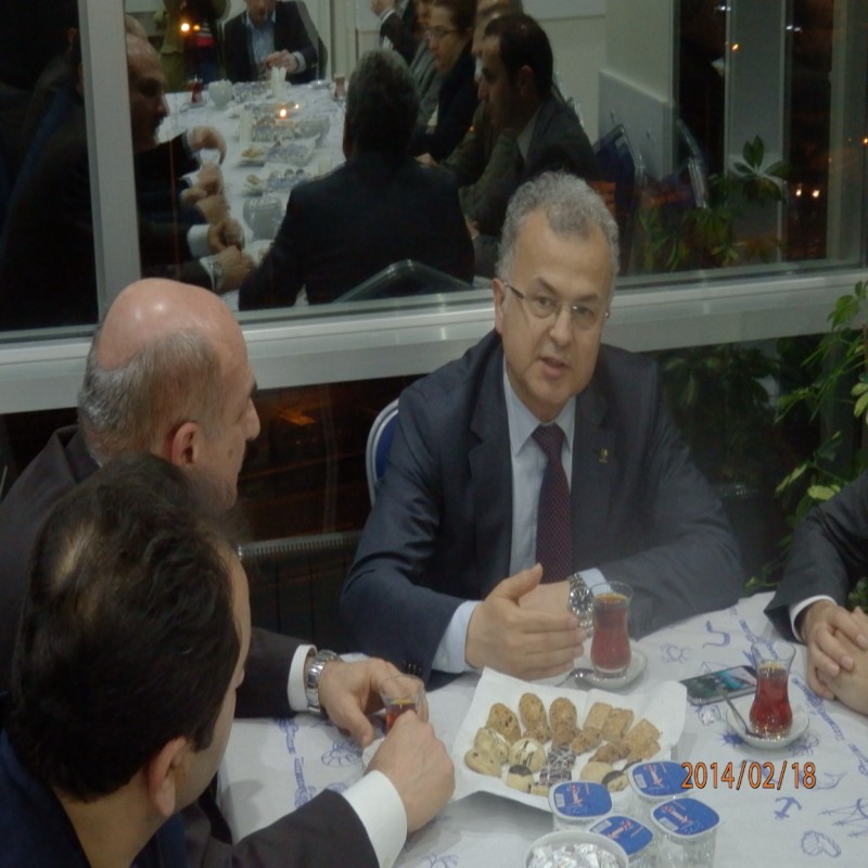 AKP ADAYINDAN ZİYARET