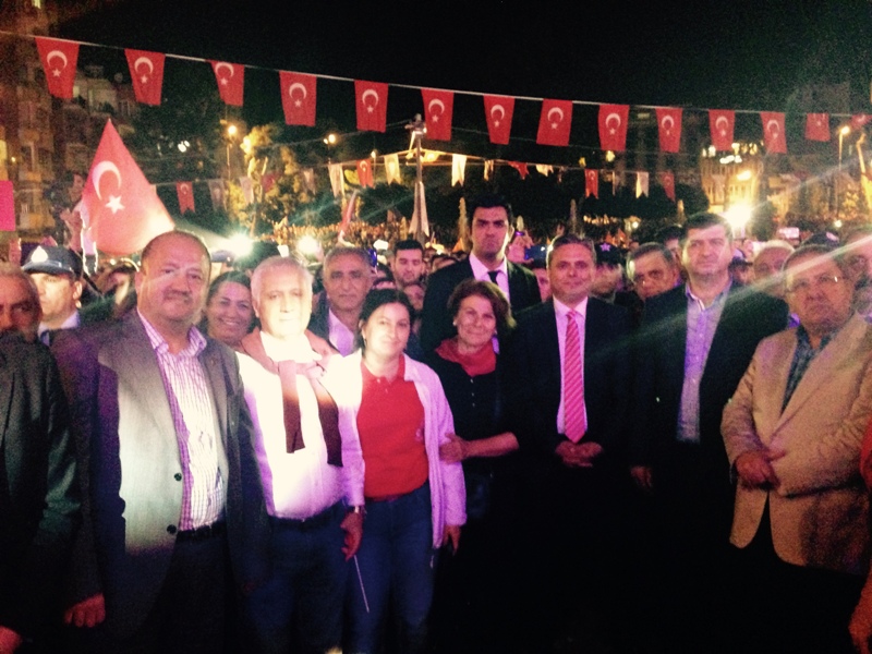 CUMHURİYET YÜRÜYÜŞÜNE KATILDIK