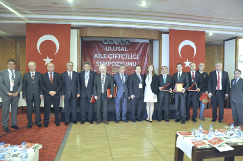 ULUSAL AİLE ÇİFTÇİLİĞİ SEMPOZYUMU
