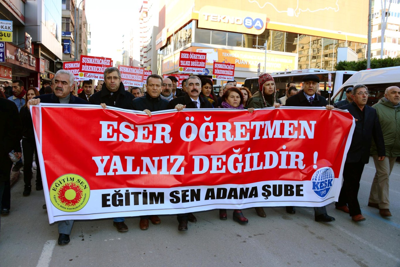 "ESER ÇAPAR`A VERİLEN CEZAYI TANIMIYORUZ"