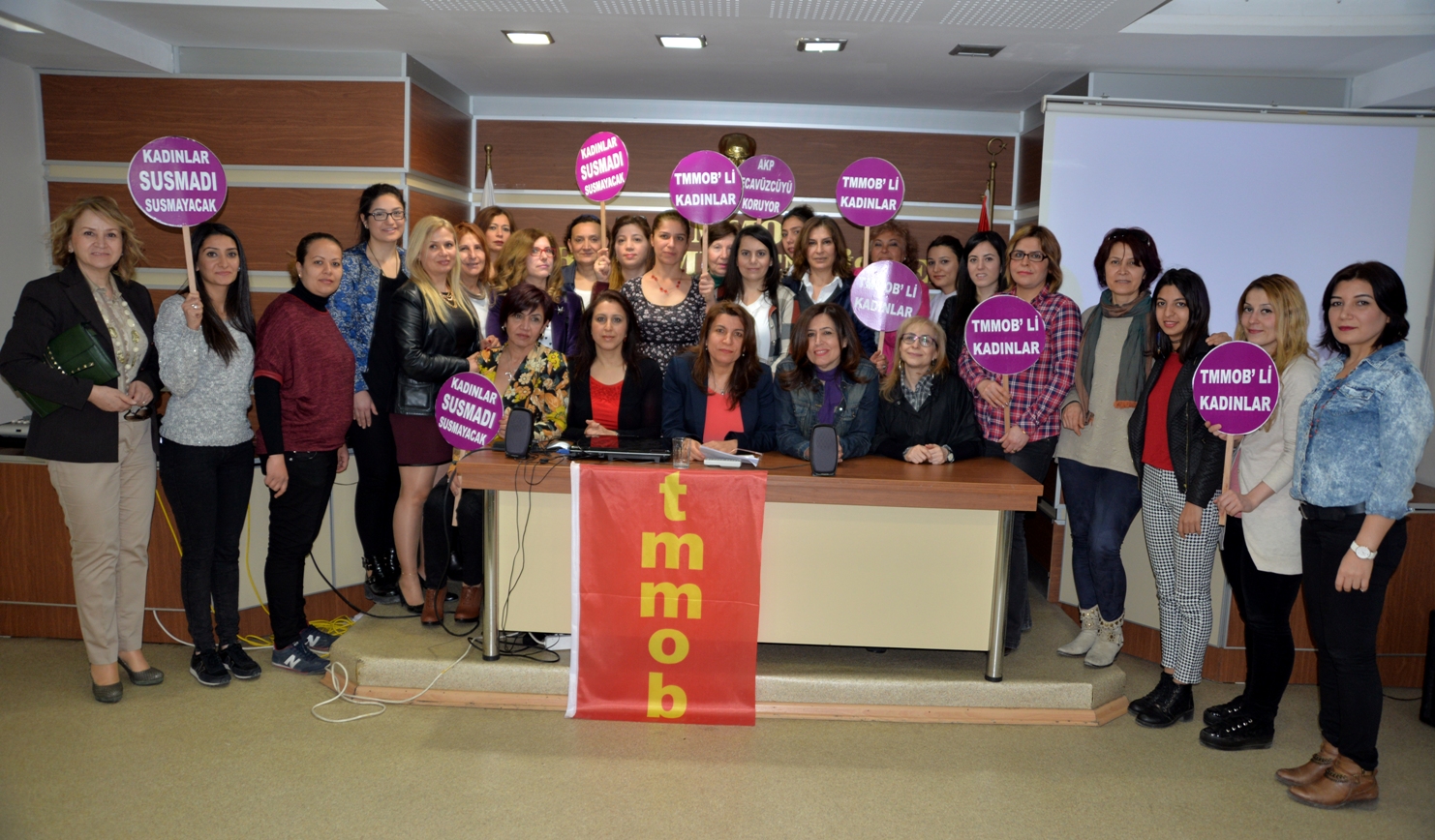 ÖZGÜRLÜK TUTKUMUZLA HER GÜNÜ 8 MART’A ÇEVİRECEĞİZ