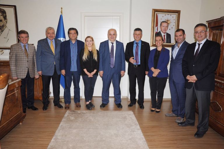 ZİRAAT MÜHENDİSLERİNDEN REKTÖRE ZİYARET