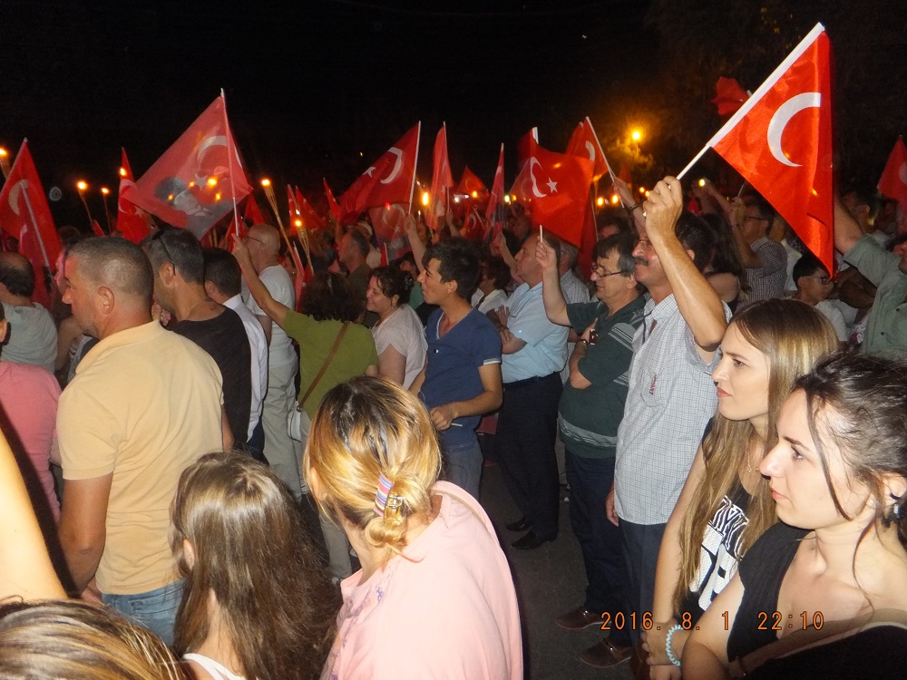 KIRKLARELİ`DE DEMOKRASİ VE CUMHURİYET YÜRÜYÜŞÜNE KATILDIK


