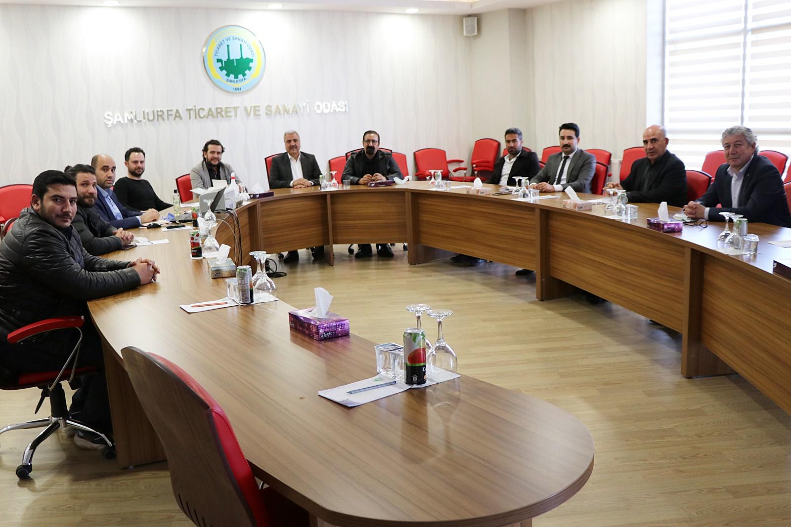 "MÜHENDİS VE MİMARLARIN SORUNLARI VE ÇÖZÜM ÖNERİLERİ" KONULU TOPLANTI