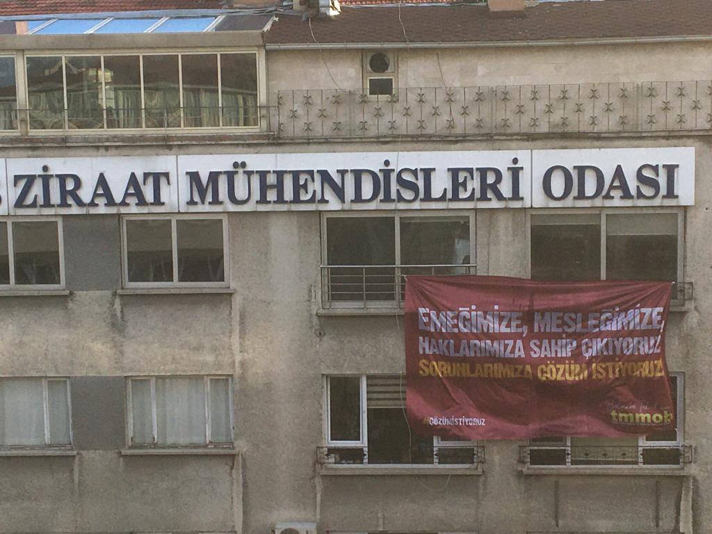 EMEĞİMİZE, MESLEĞİMİZE HAKLARIMIZA SAHİP ÇIKIYOR, SORUNLARIMIZA ÇÖZÜM İSTİYORUZ!