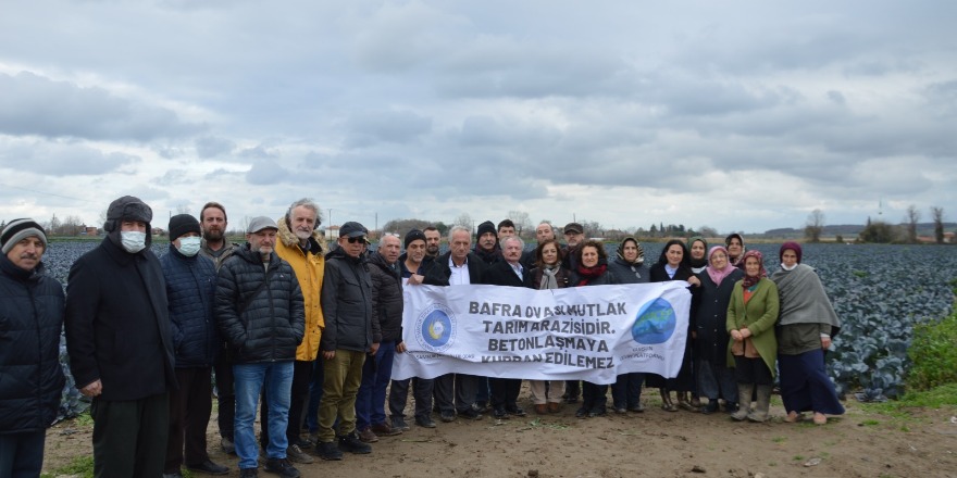 TARIM VE ORMAN BAKANINI

ASLİ GÖREVİ OLAN TOPRAKLARI VE TARIM ARAZİLERİNİ KORUMA GÖREVİNİ YAPMAYA DAVET EDİYORUZ.

SAMSUN BÜYÜKŞEHİR BAŞKANINI YANLIŞTAN DÖNMEYE DAVET EDİYORUZ.

BAFRA OVASINA DOKUNMAYIN.
MUTLAK TARIM ARAZİLERİNİ KOŞULSUZ KORUYALIM