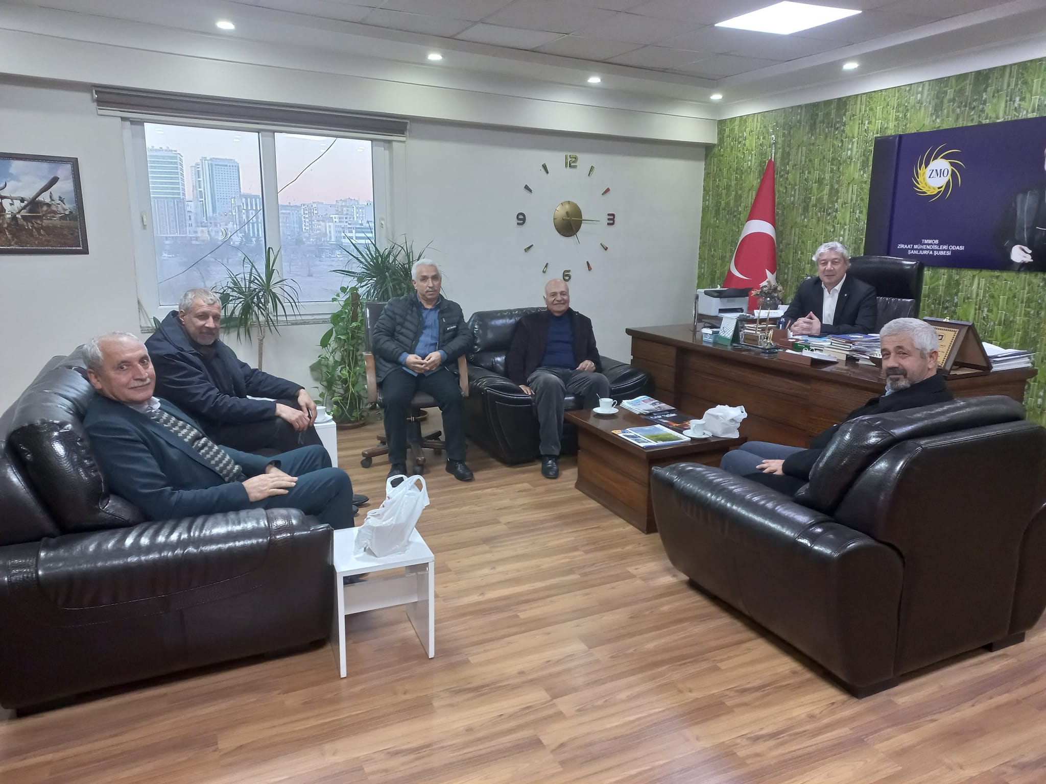 İNSAN HAKLARI DERNEĞİ AKTİVİSTLERİ`NİN ŞUBEMİZE ZİYARETİ