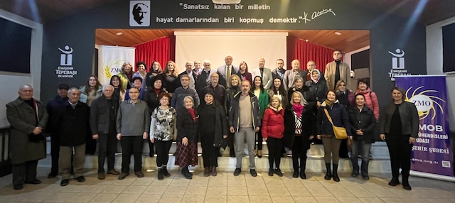 "KAPIDAKİ KITLIK" TARIMDA ÇÖKÜŞÜN HİKAYESİ BELGESEL GÖSTERİMİ