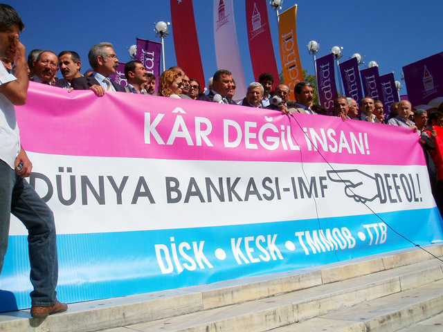 IMF VE DUNYA BANKASI BASIN AÇIKLAMASIYLA PROTESTO EDİLDİ