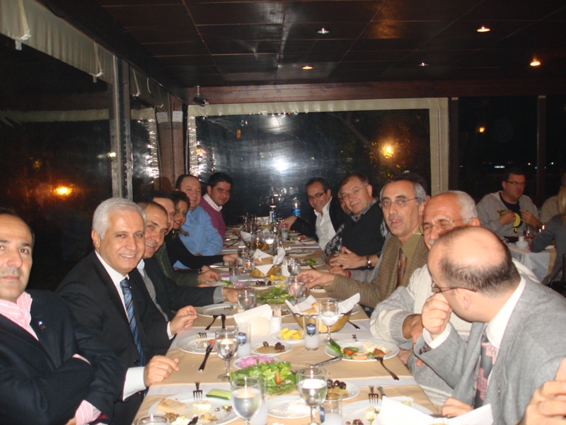 YÖNETİM KURULUNDAN AYRILAN ARKADAŞLARIMIZLA TOPLANTI