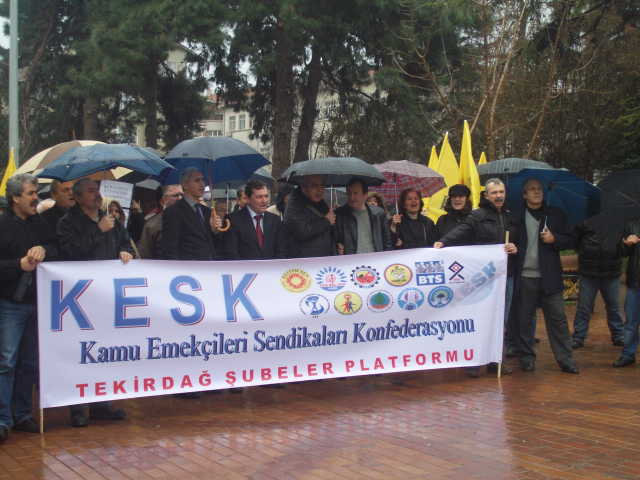 TEKEL İŞÇİLERİNE DESTEK